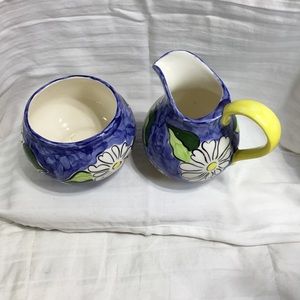 Jean Mc Dermott hand painted and signed 1997 creamer and sugar bowl, decor/use